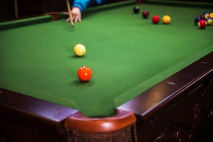 Choosing a Pool Table Felt for Your Table